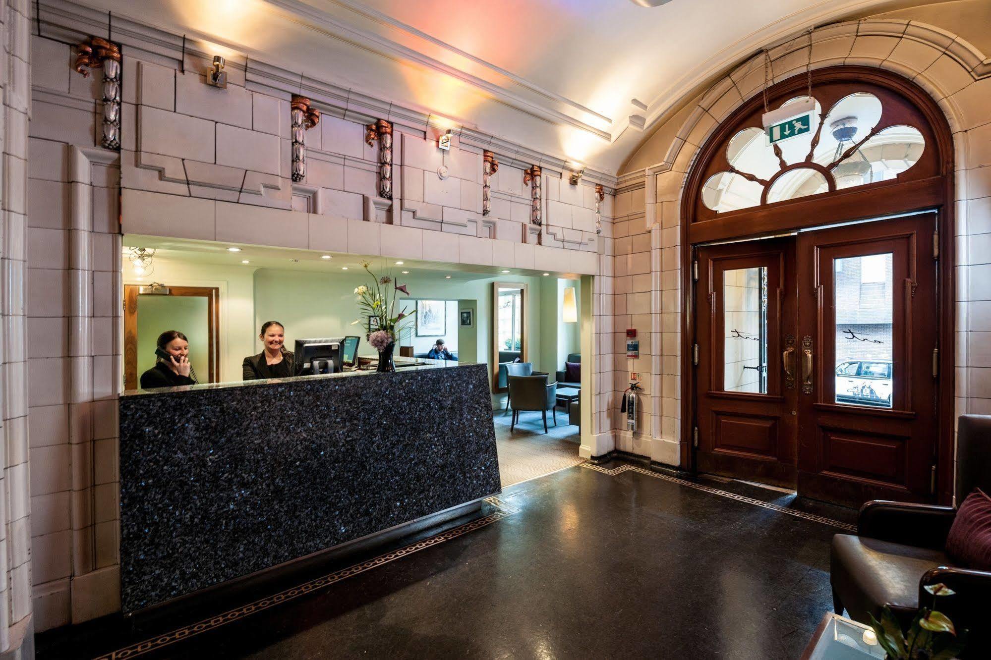 Hotel Abode 4*